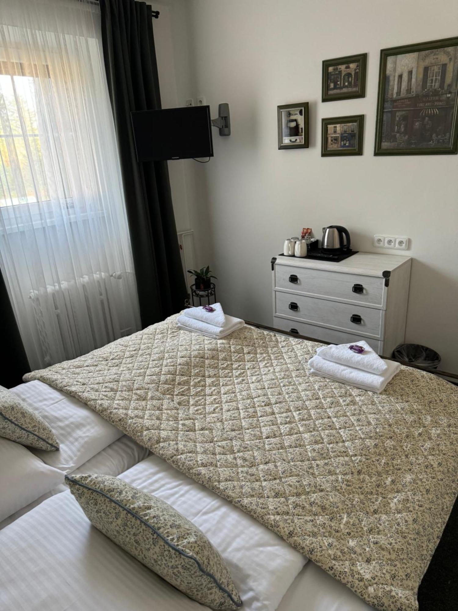 Pension U Draka Karlsbad Buitenkant foto